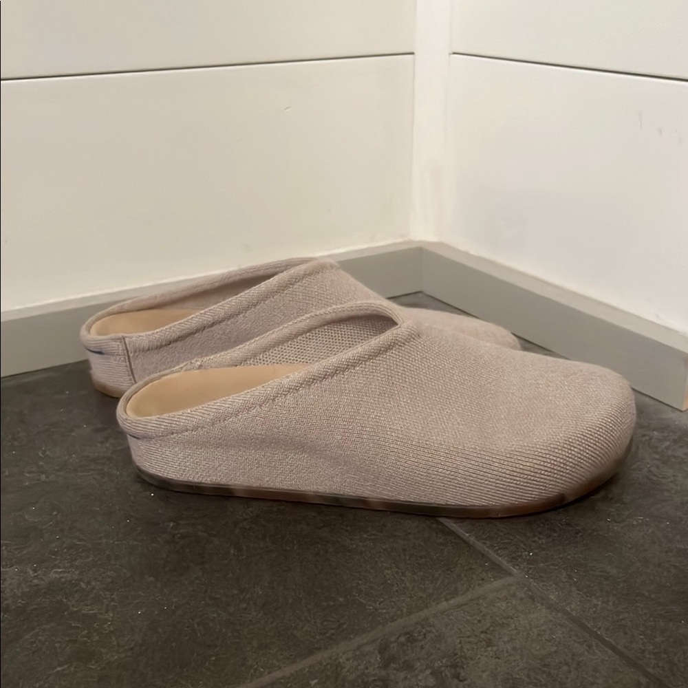 Rothy's Beige Slip-On Slippers